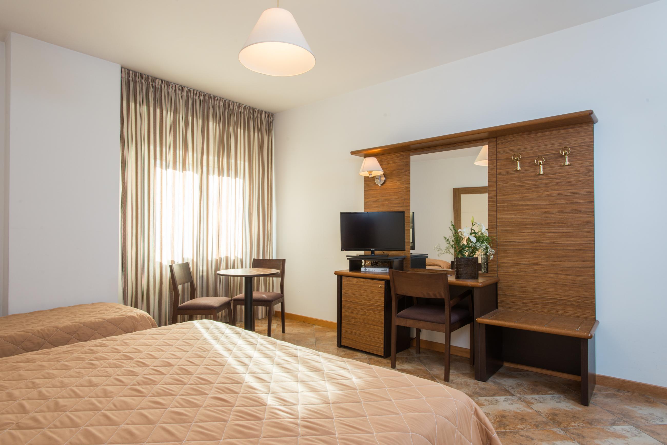 Royal 4* Cosenza
