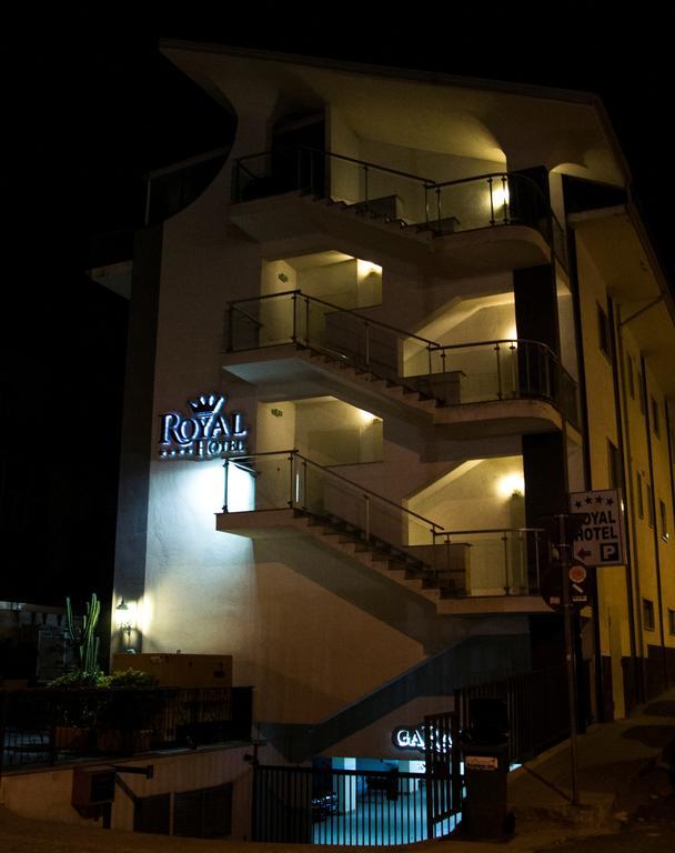 Royal Hotel