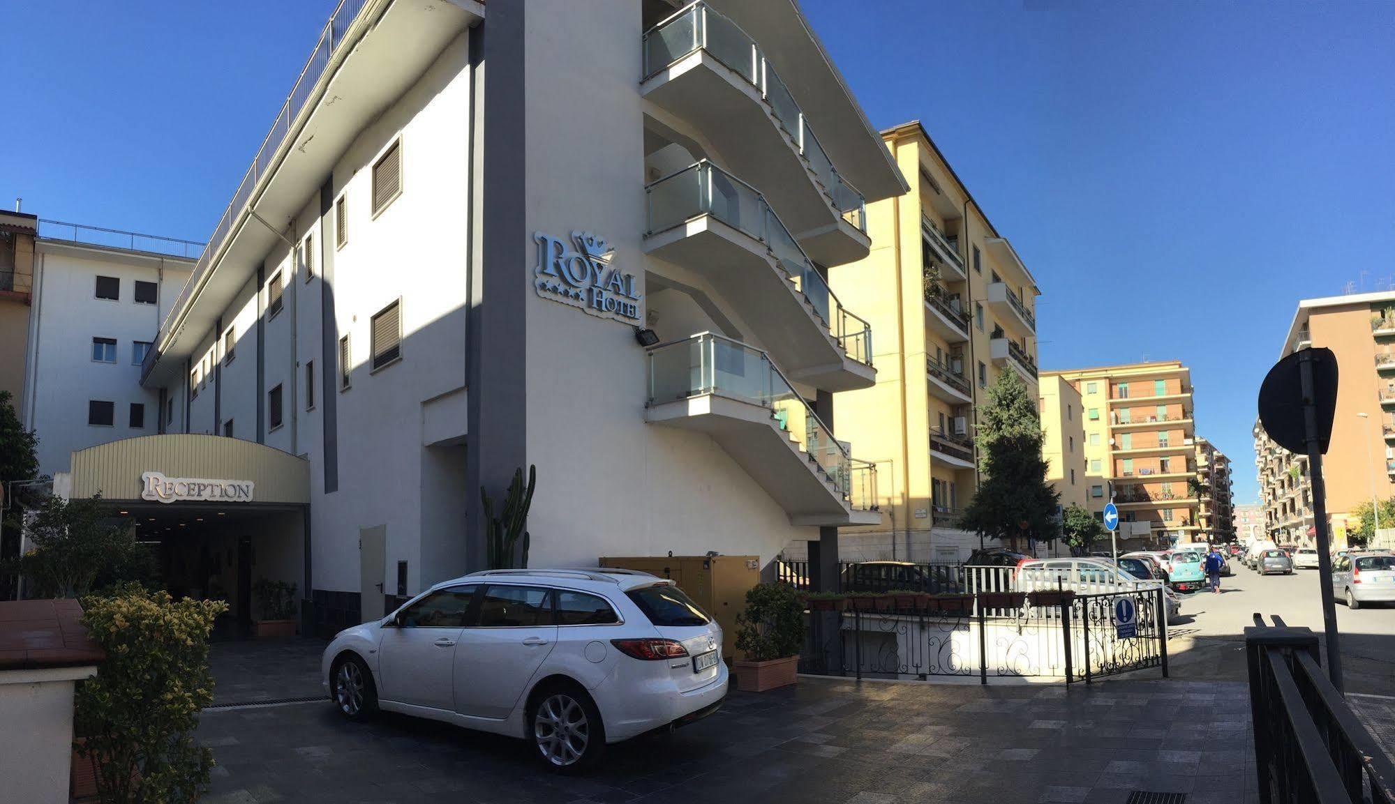Royal Hotel 4*